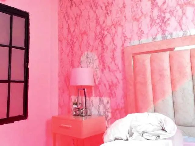 Offline AlaiaMoretti on BongaCams