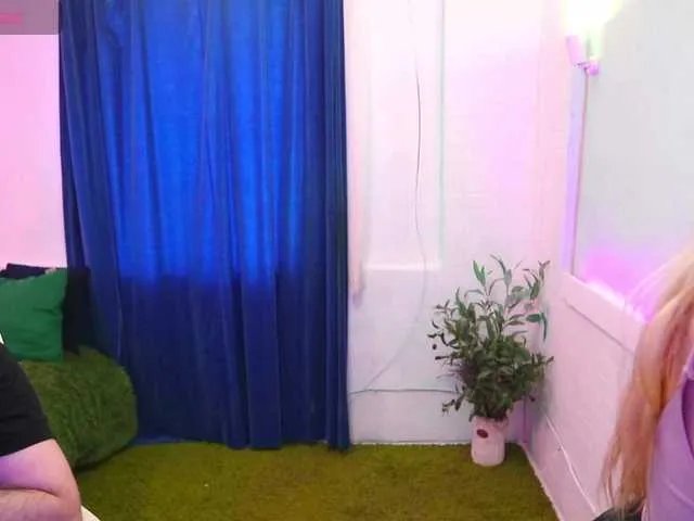 Freechat AlisaAleks on BongaCams