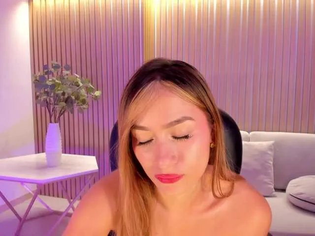 Offline AmaiaHaywood on BongaCams