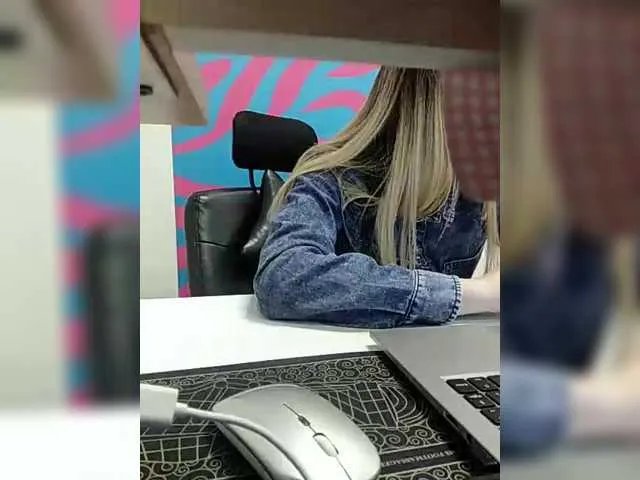 Freechat Angelinamik on BongaCams