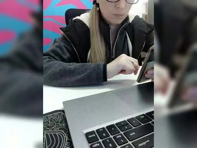 Freechat Angelinamik on BongaCams