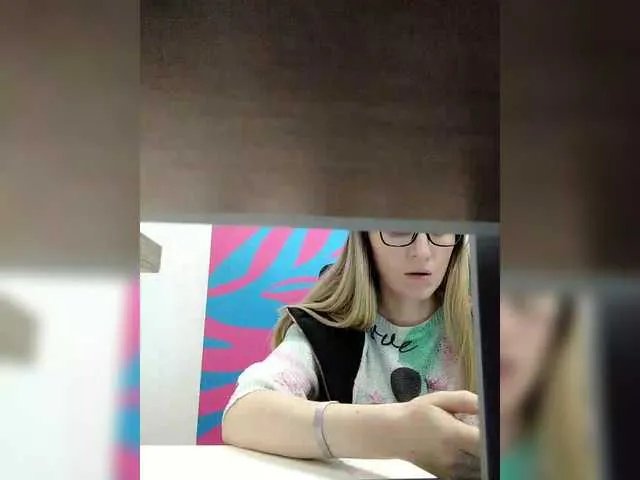 Freechat Angelinamik on BongaCams