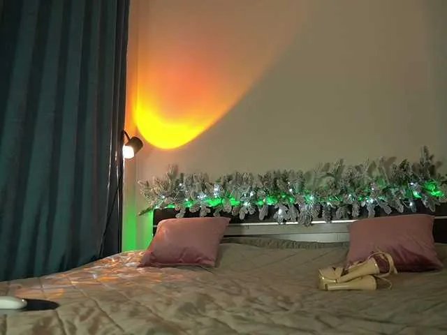 Offline AnnaPurnaa on BongaCams