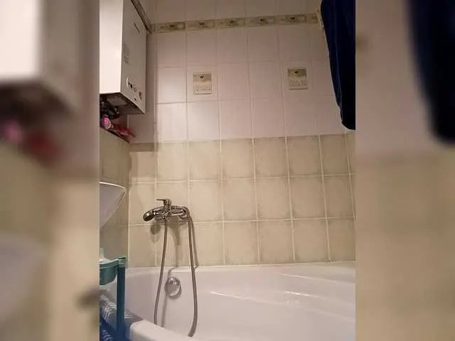 Offline AnyaSweet18 on BongaCams