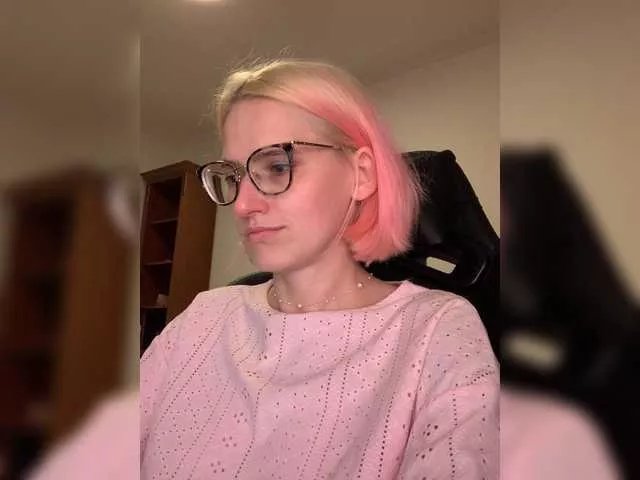 Offline Asya-baby on BongaCams