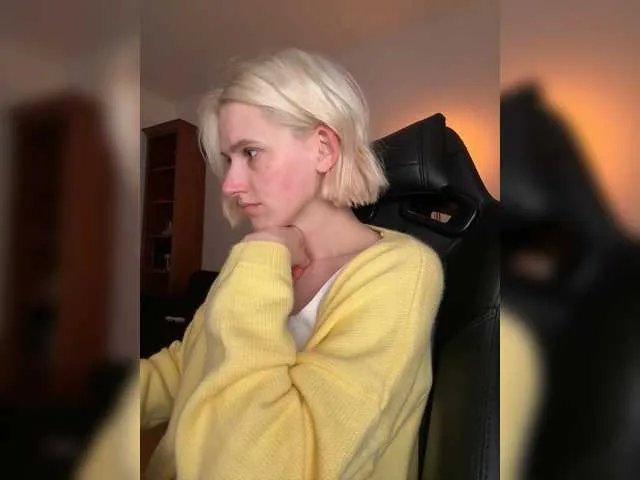 Offline Asya-baby on BongaCams