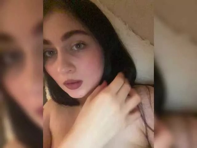 Offline BabyMilia717 on BongaCams
