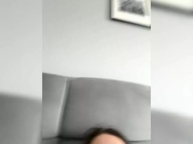 Freechat babyymommyanddadyy on BongaCams