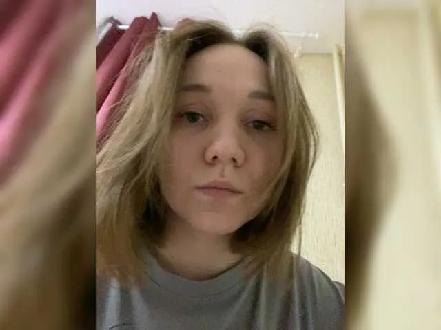 Offline BellaMrr on BongaCams