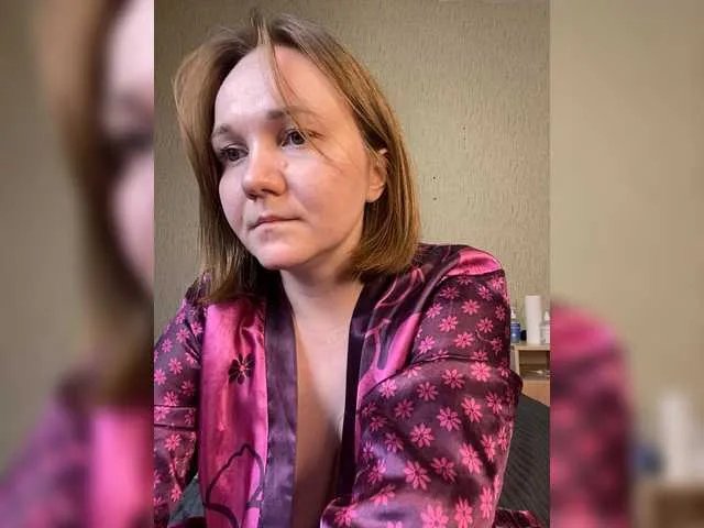 Offline BellaMrr on BongaCams