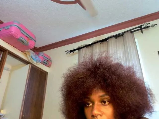 Offline Candbody on BongaCams