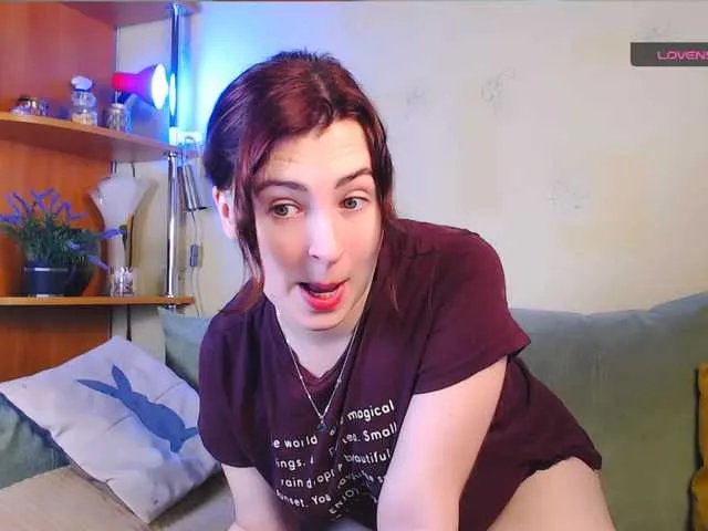 Offline Caroline1995 on BongaCams