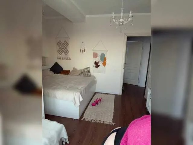 Offline crazyanna9 on BongaCams