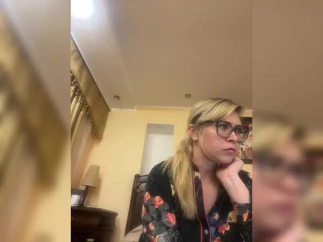 Freechat Crystal00Girl on BongaCams