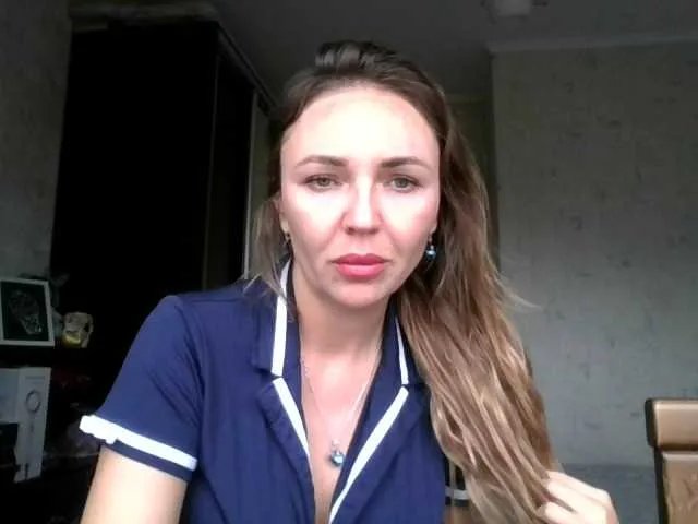 Offline CuteFngelina on BongaCams