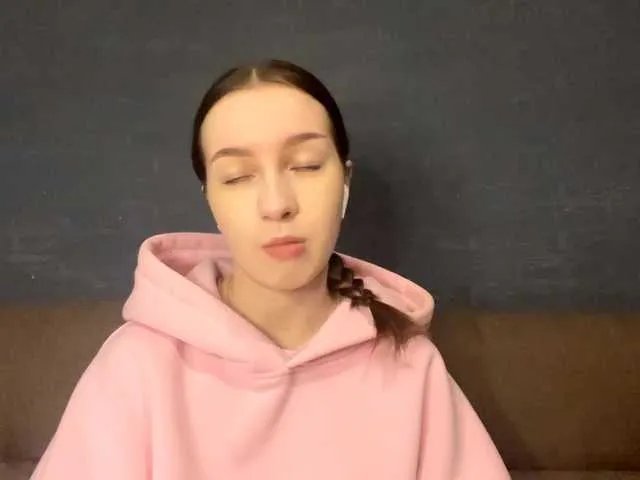 Offline DeberaWarsham on BongaCams