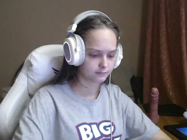 Freechat DennyDular on BongaCams