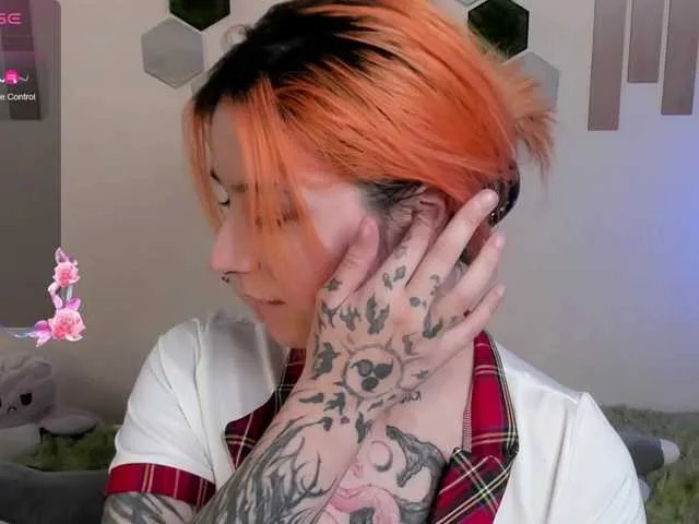 Offline Dreamy-Snake on BongaCams