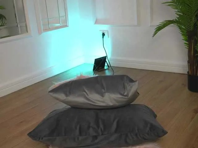 ellacandy on BongaCams 