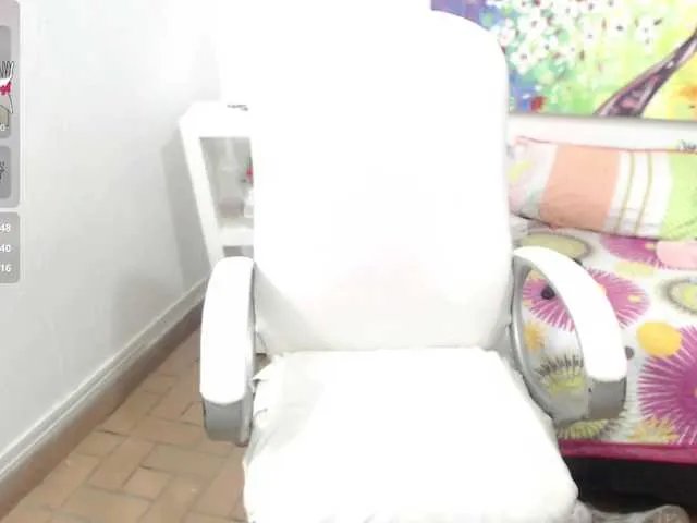 elly-willis on BongaCams 