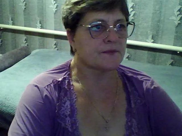 Offline ElzaJewel on BongaCams