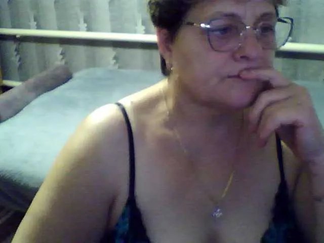 Offline ElzaJewel on BongaCams