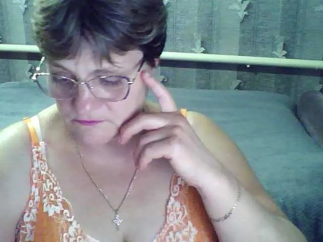 Offline ElzaJewel on BongaCams