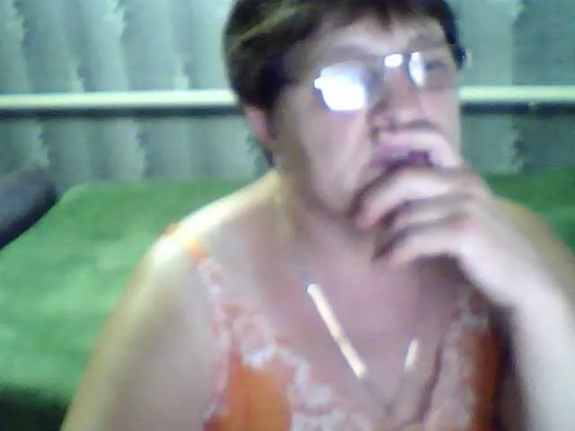 Offline ElzaJewel on BongaCams