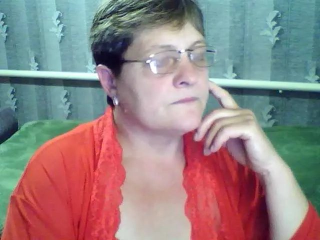 Offline ElzaJewel on BongaCams