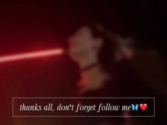 Freechat emely1benz on BongaCams