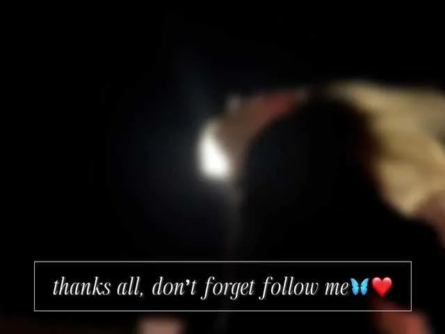 Freechat emely1benz on BongaCams