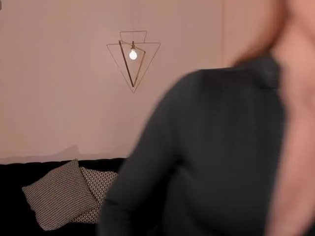 Freechat ErikaBenz on BongaCams