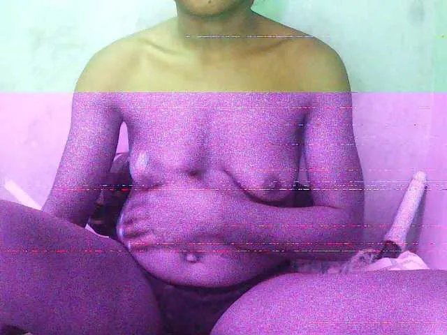 Offline Fanyah on BongaCams