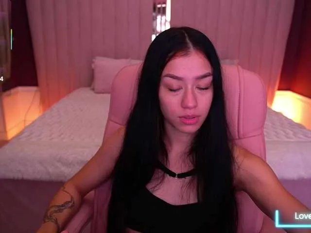 Offline FataleNellie on BongaCams
