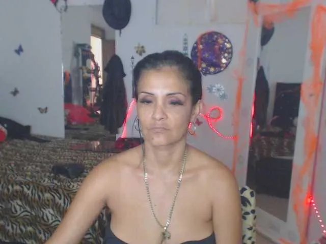 Offline flacapaola11 on BongaCams