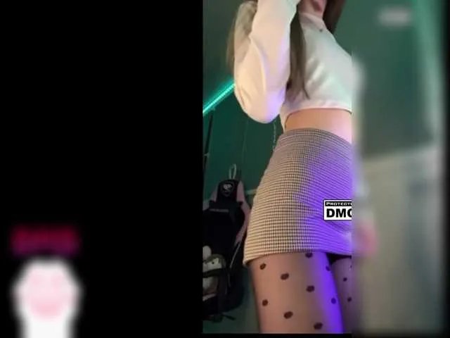 Offline Girlboom on BongaCams