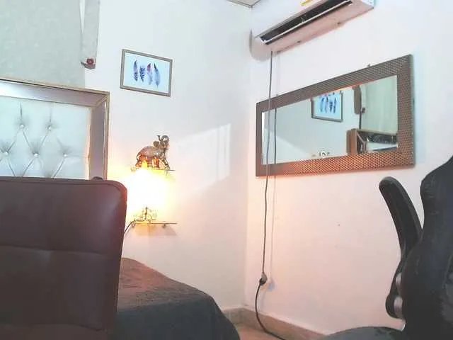 Offline hanna-roussex69 on BongaCams