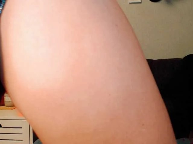 Offline hotmiamix on BongaCams