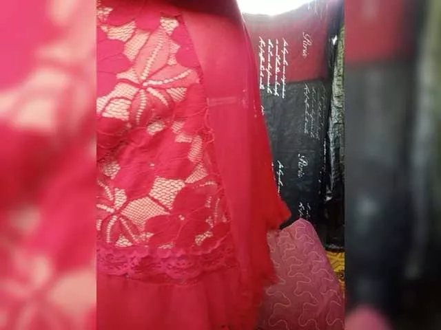 Offline HotSqrt4u on BongaCams