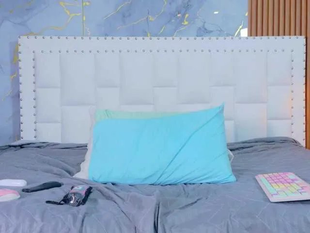 Freechat Indiancutiie on BongaCams