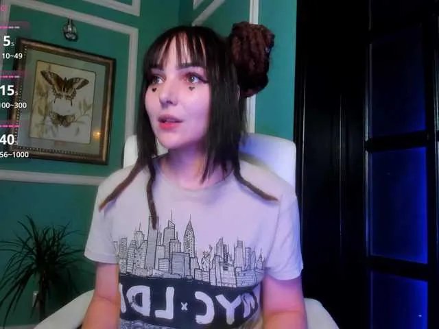 Freechat ingridblondy94 on BongaCams