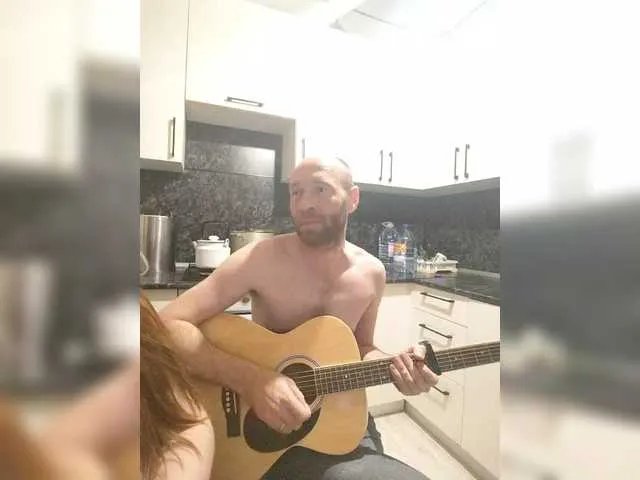 Freechat Innokentiy449 on BongaCams