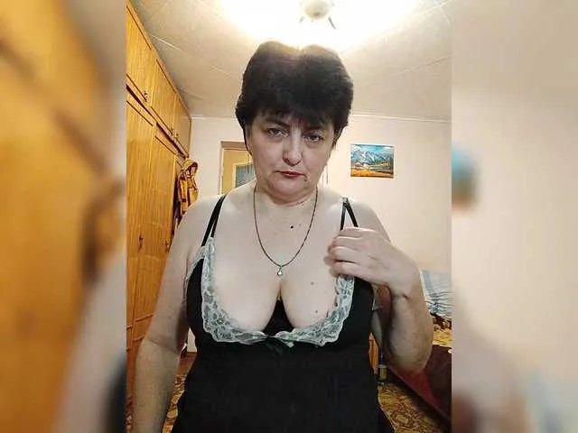 Offline IsXLoves on BongaCams