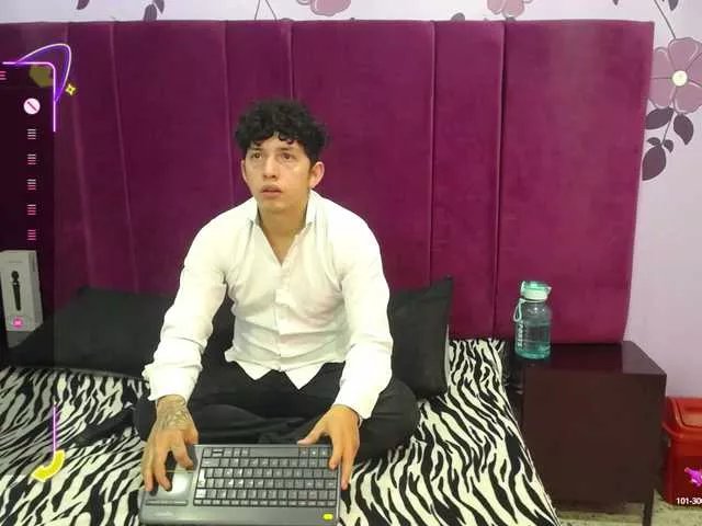Freechat JacksonnScarlett on BongaCams