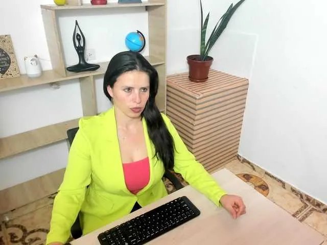 Offline katherine-blair on BongaCams