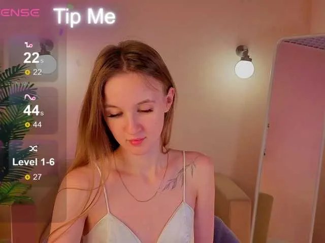 Freechat Kiana-White on BongaCams