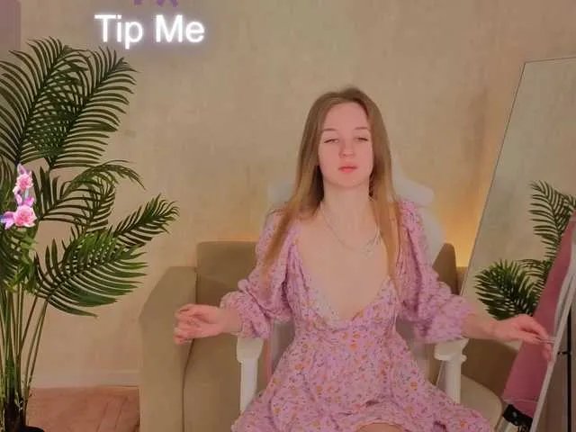 Freechat Kiana-White on BongaCams