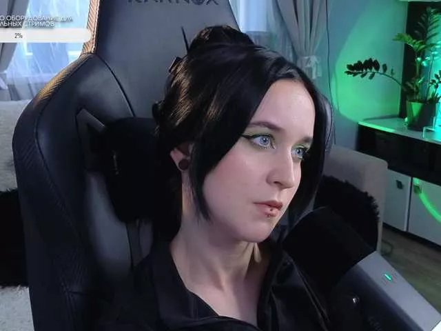 Offline KiraLiLime on BongaCams