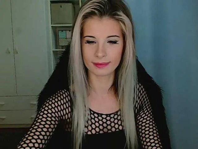 Offline KristineNatural on BongaCams