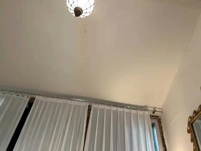 Offline KyungObin on BongaCams